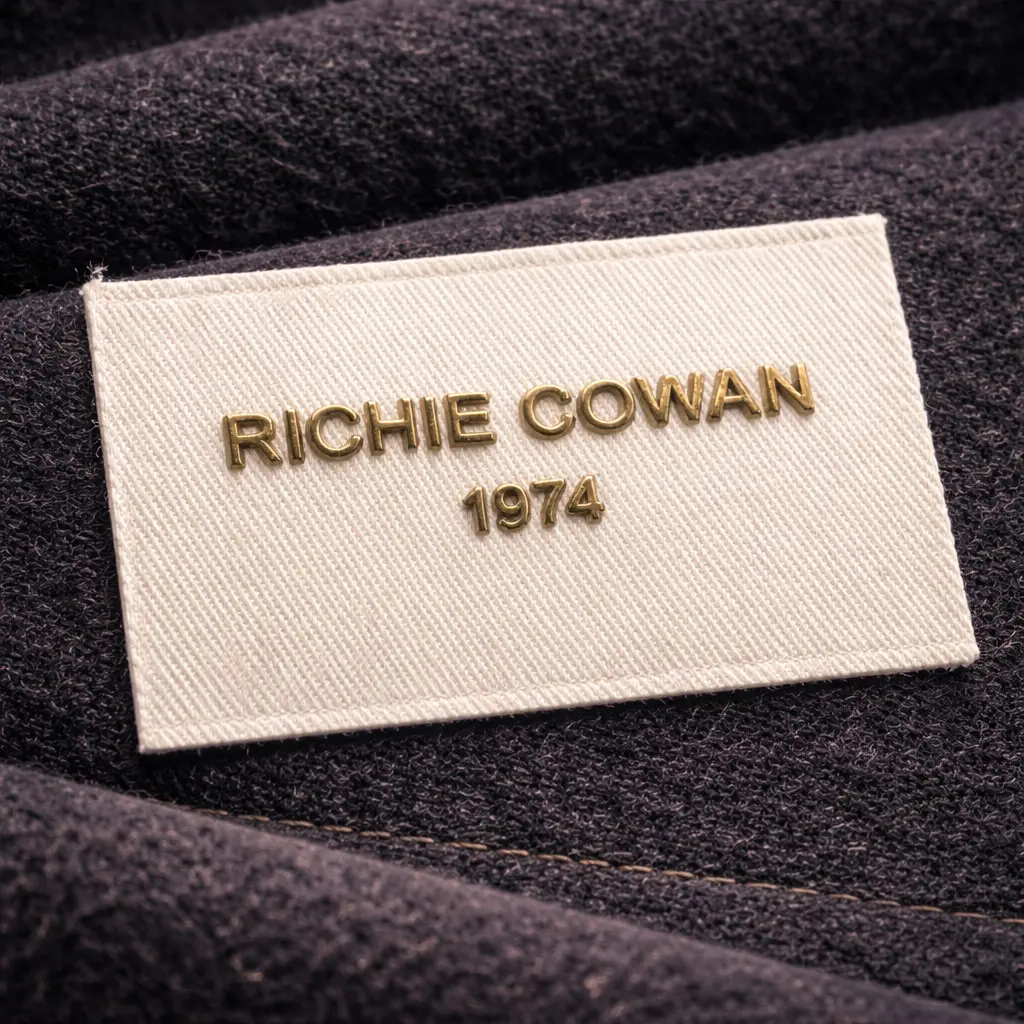 FL-3331 premium fabric label for garment branding