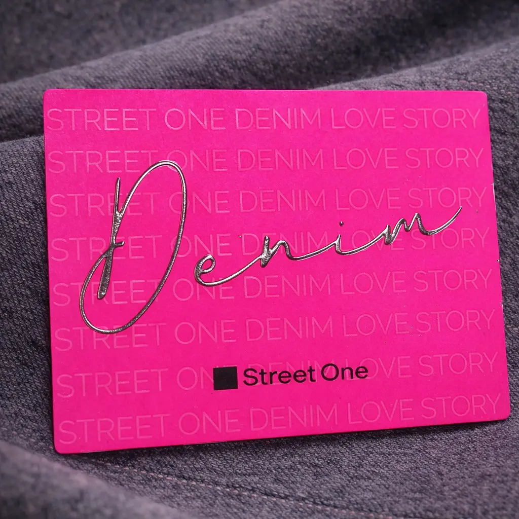 JL-3296 embossed jacron label for apparel brands