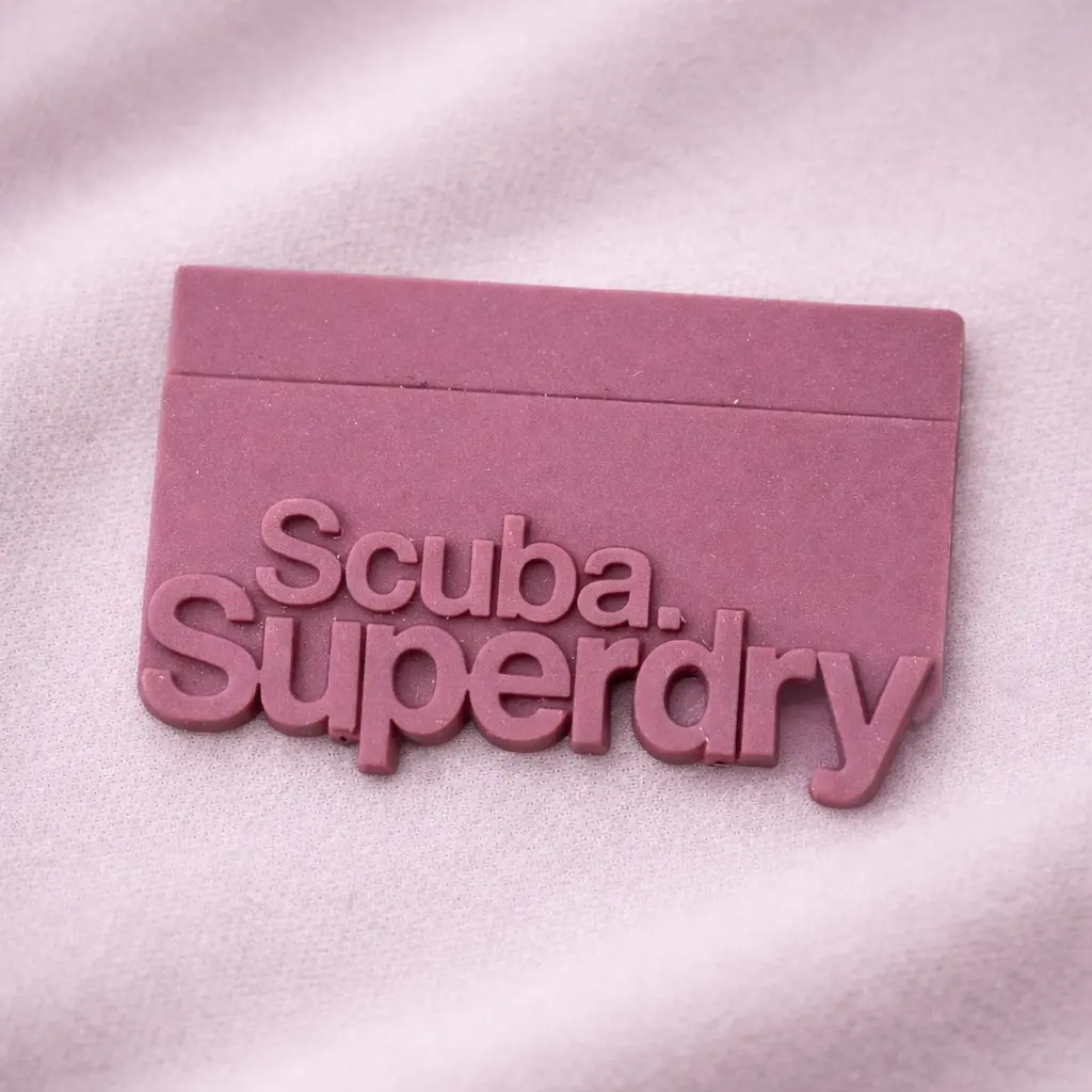 RL-3377 custom rubber label for garment branding